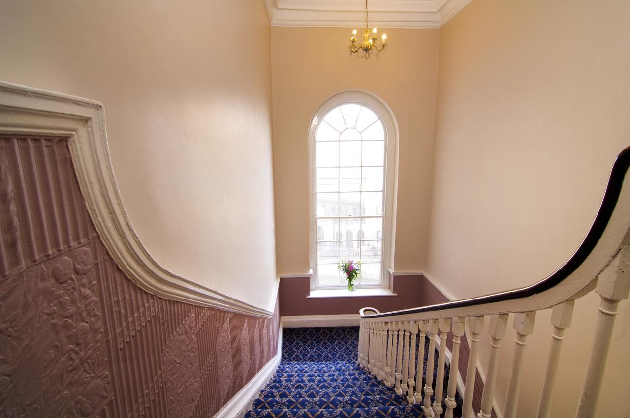 Отель The Charles Stewart Guesthouse Дублин-15