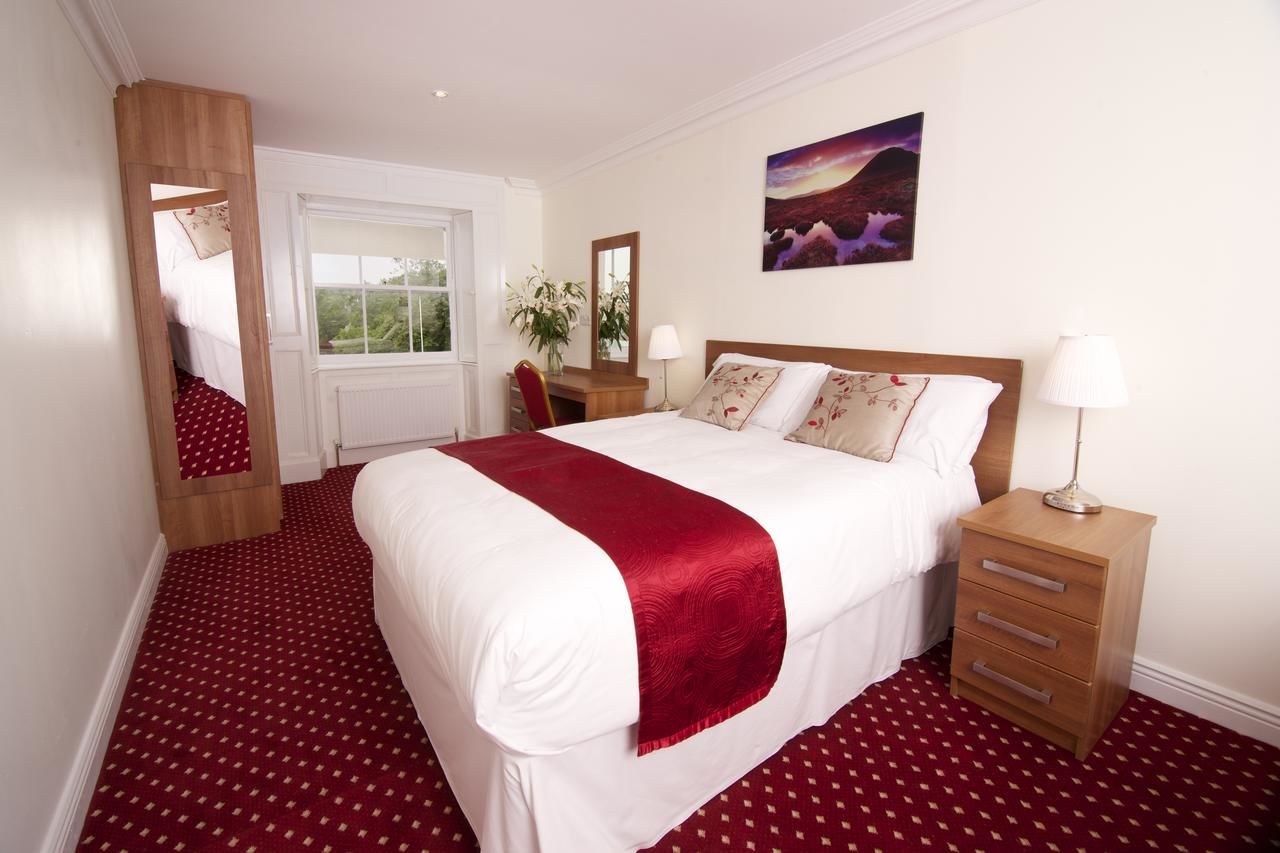 Отель The Charles Stewart Guesthouse Дублин-7